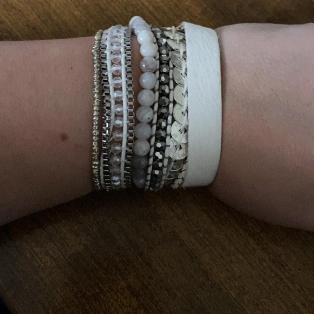 Victoria Emerson magnetic bracelet grey silver cream color. Brand new never worn
